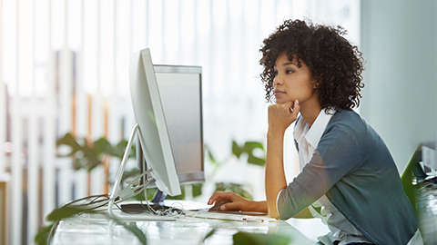 Findachapter woman on computer